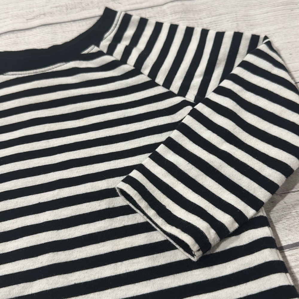 Cat & Jack Baby Girls Black and White Striped Long Sleeve Tee - Picture 3 of 4